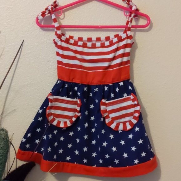 So adorable patriotic summer dress - Picture 1 of 4